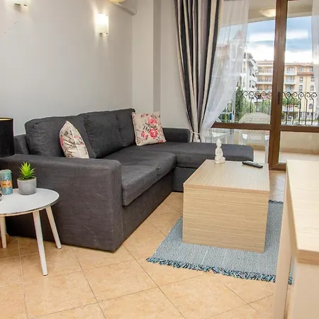 Sunny In A Complex With A Pool And Gym By Flаt Manаger Apartament